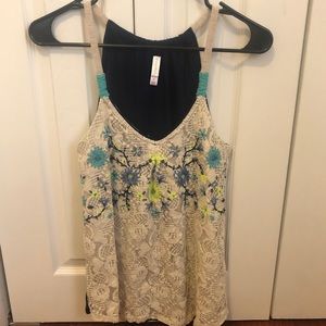 Lace and Flower Tank Top💙